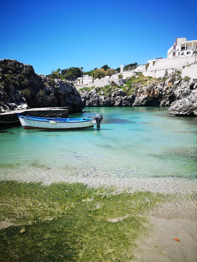 Casa Vacanze Vincenzo E Rosanna Castro  Buitenkant foto